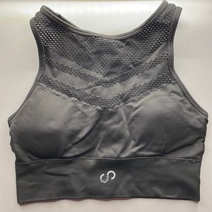 Curves n combatboots sports bra size small